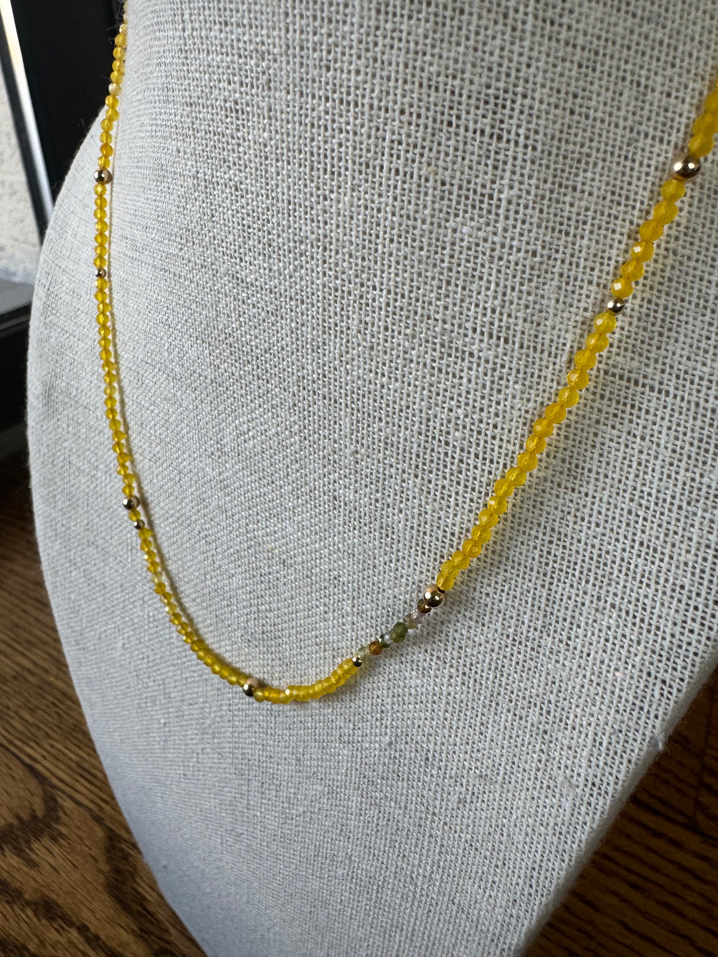 Yellow Jade Gloming Necklace